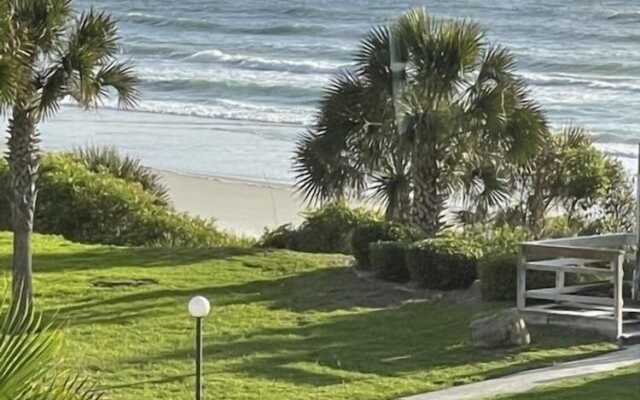 Summerhouse 251 2 Bedroom Condo by RedAwning