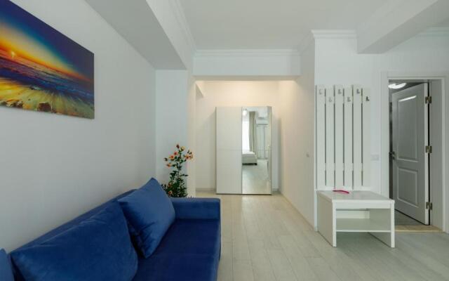 North Club Apartments II