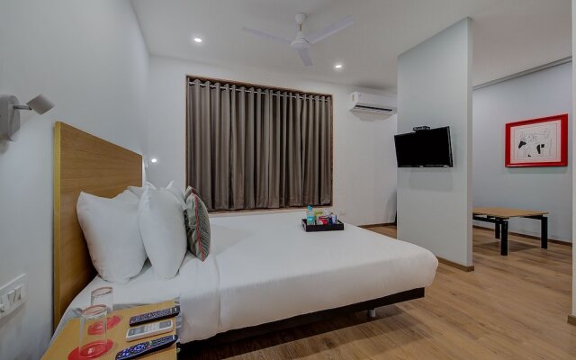 OYO Townhouse 046 Khar West Station