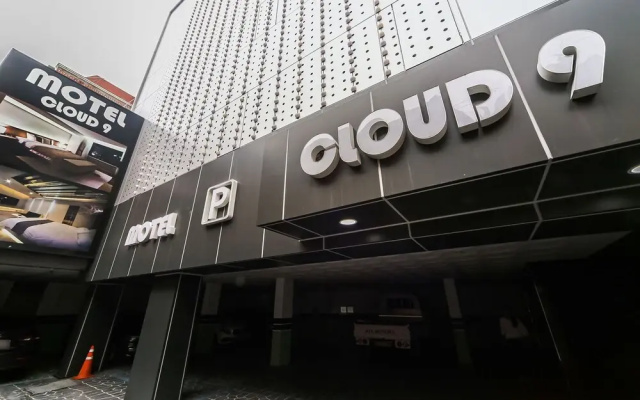 Busan Moonhyeondong Cloud Nine