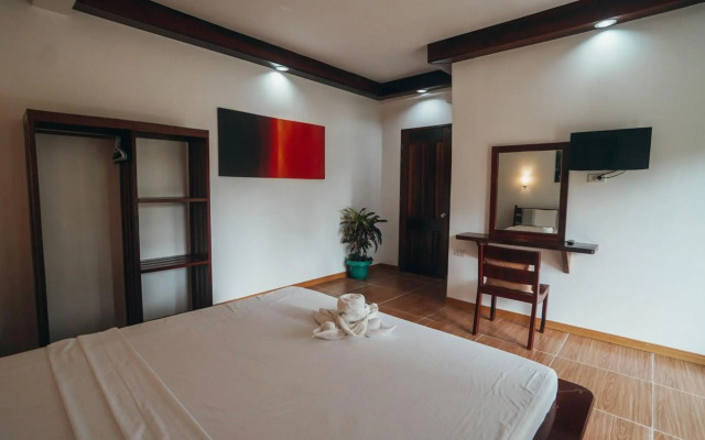 Point 303 Surf Resort