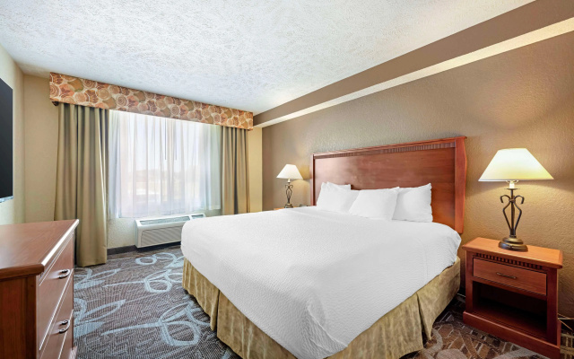 Best Western Plus Mid Nebraska Inn & Suites
