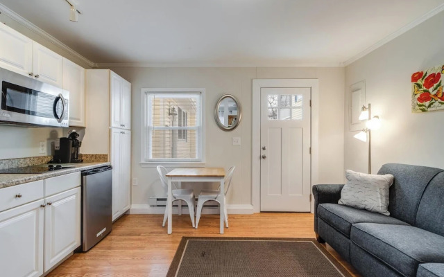 Maryland Gardens 19C