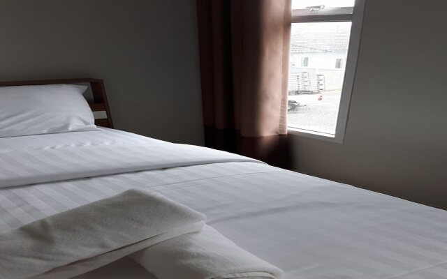 Plychan Hotel