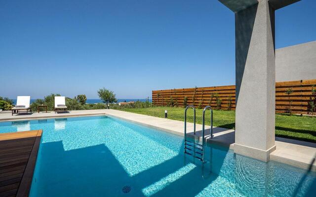 Sea View 4 Bedroom Villa With a Heated Pool