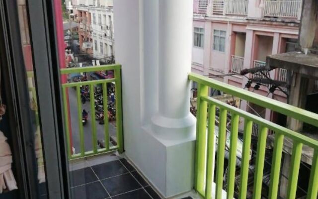 La Piccola Patong 2