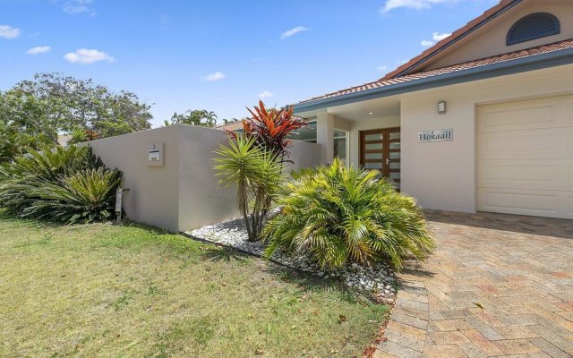 Perfect Family Holiday Home on Noosa Sound - 3 Key Court