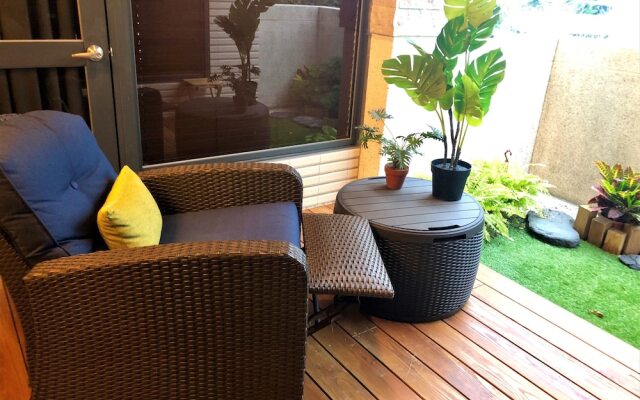 11 Cafe & Lodging
