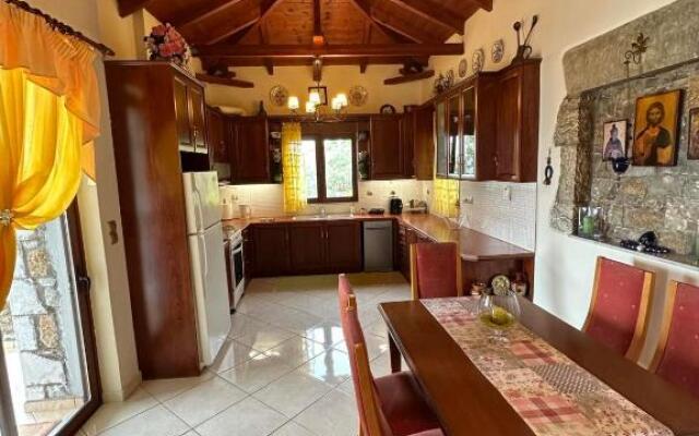 Golden Sunset Villa