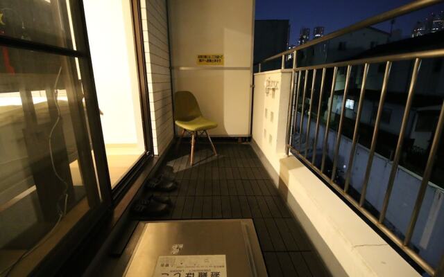 F apt 202 Mickey House SHIBUYA SHINJUKU