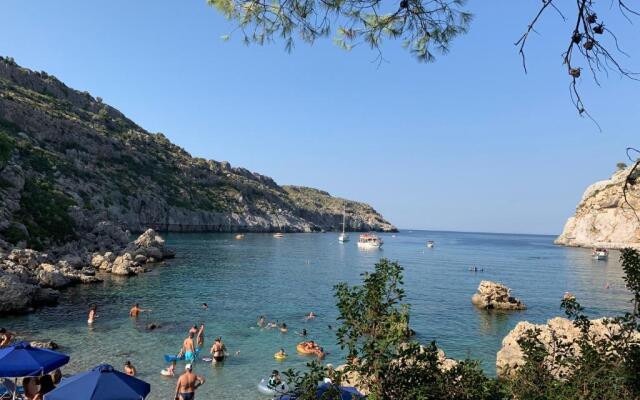 Haraki Beach Mediterranean Retreat