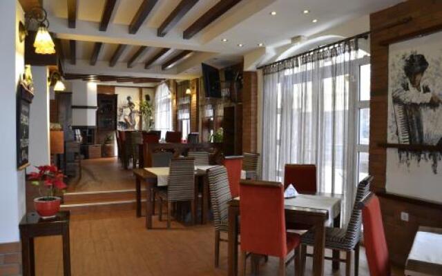 Di Angolo Apartments