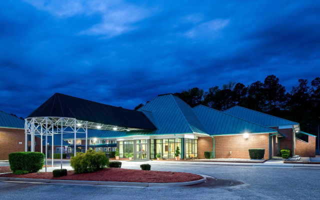 Days Inn by Wyndham Petersburg/South Fort Lee