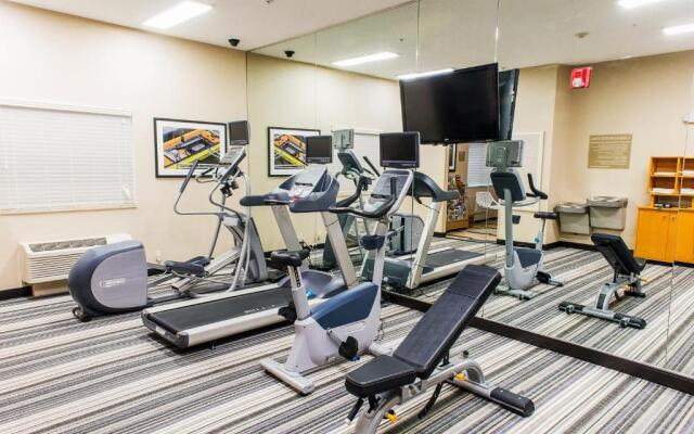 Candlewood Suites Virginia Beach Town Center by IHG