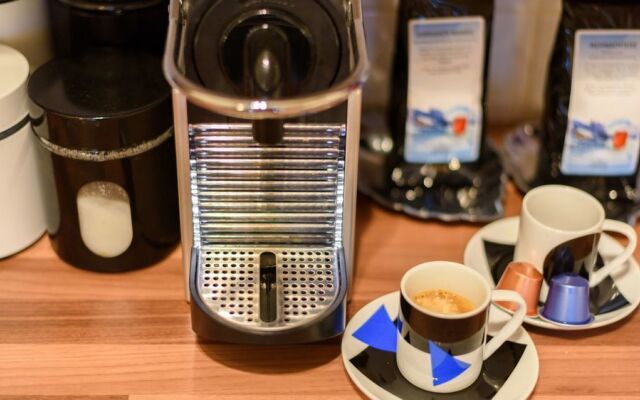 Convenient Oxford Street 1BR Flat