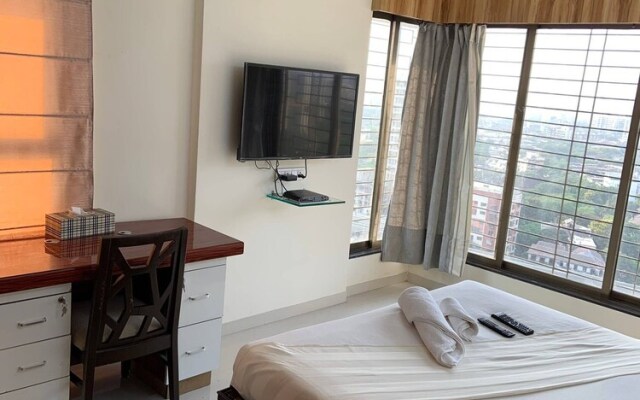 Comfortable & Relaxing Stay In Bandra East