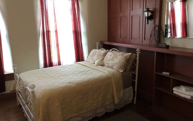 Red Rose Bed & Breakfast