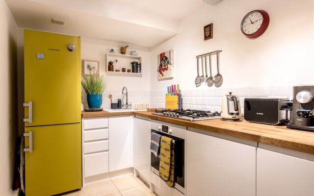 1 Bedroom Apartment Near Central Brighton