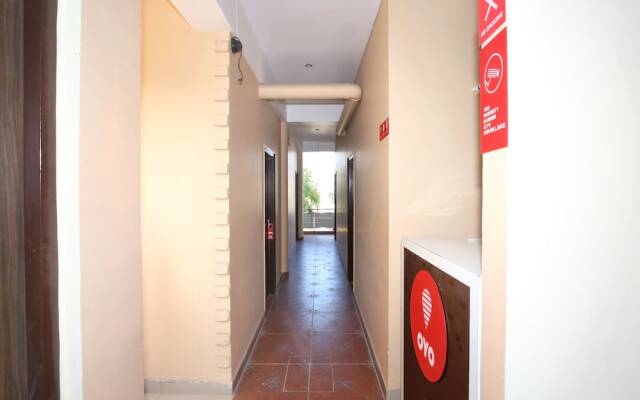 OYO 12379 Hotel Riyasat