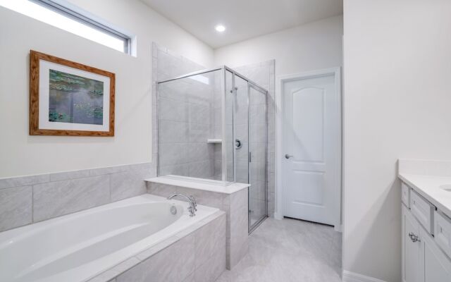 5448 Misty oak Circle