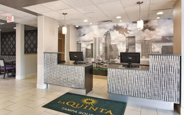 La Quinta Inn & Suites by Wyndham Tampa Bay Area-Tampa South