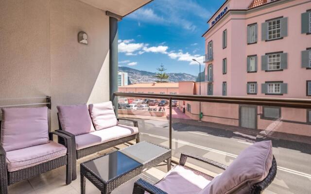 Miramar Apartment by HR Madeira