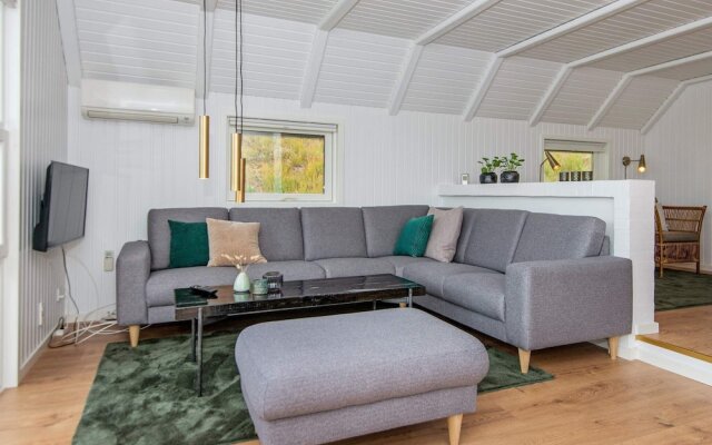 Cozy Holiday Home in Henne With Whirlpool