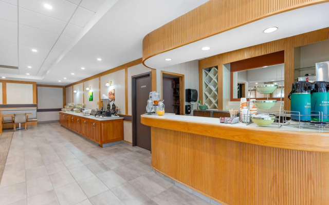Quality Hotel Fallsview Cascade