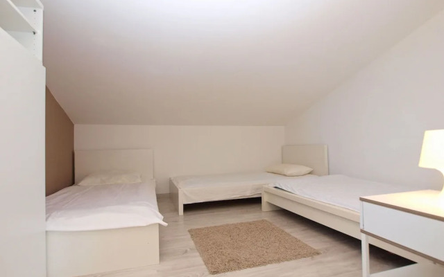 Apartment 1418