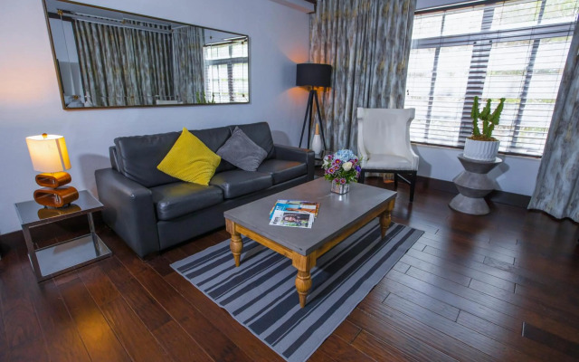 Lincoln Arms Suites