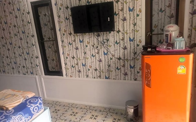 OYO 1092 Sea Of Love