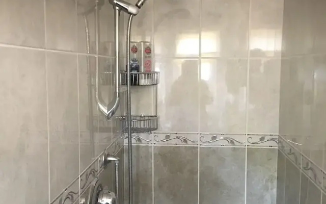 Bumble Cottage B&B