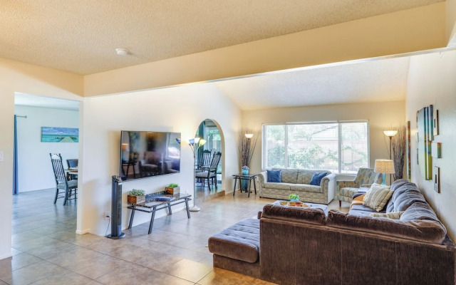 Centrally Located Glendale Home w/ Yard & Grill