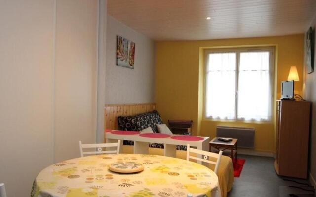 Appartement Mont-Dore, 1 pièce, 3 personnes - FR-1-608-74