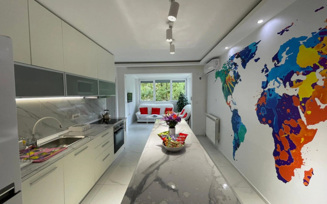 EVAs WorldMap Apartment