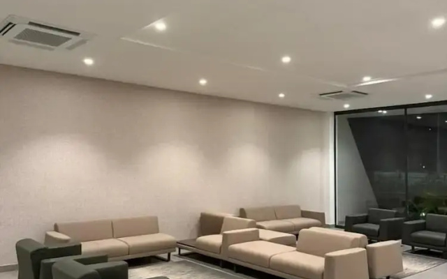 Bantree Luxury Apartments by Cozy