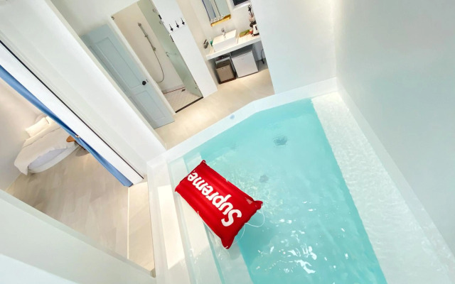 Whilom SeaShoreHotel