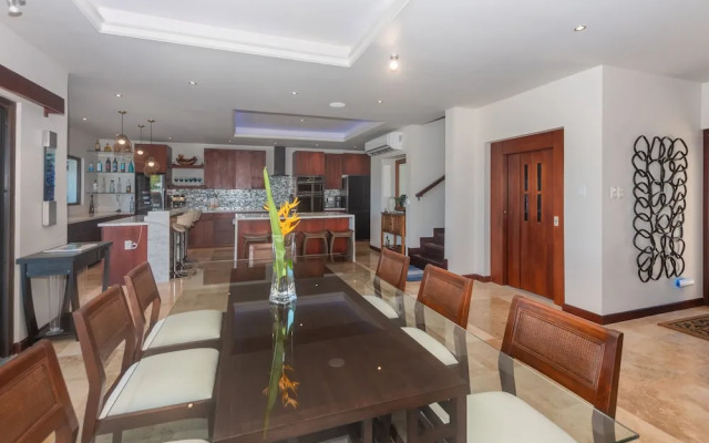 Pristine Bay 1005- Villa Loce 4 Bedroom Home