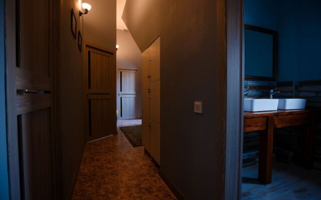 Mountain Road Hostel