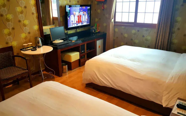 Goodstay EJ Hotel