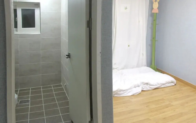 Tongyeong Semiee Guest House