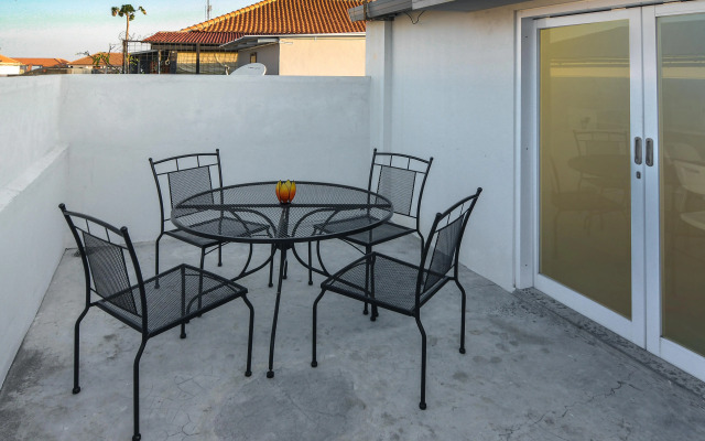 QB Sleep Capsule Hotel