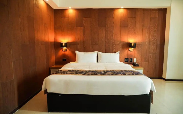 Dancenter Luxury Retreat Angeles City