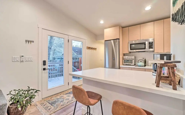 Cozy Flagstaff Studio w/ Patio - Near Dtwn!