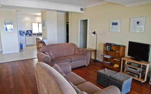 Cooinda, 17 Dulconghi Street