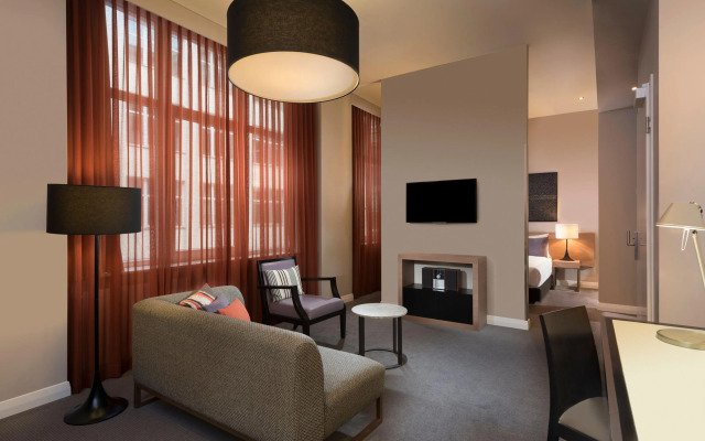 Adina Apartment Hotel Berlin CheckPoint Charlie