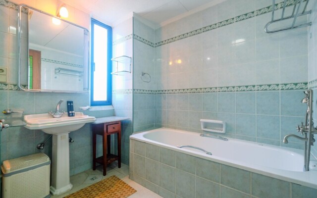 Elegant and Homey 2BR with Working Room Prapanca Apartment