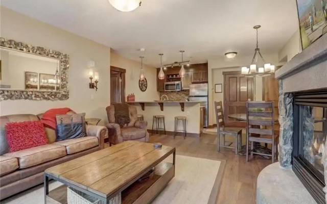 2 Bedroom Blackbear Lodge Condo in River Run Village