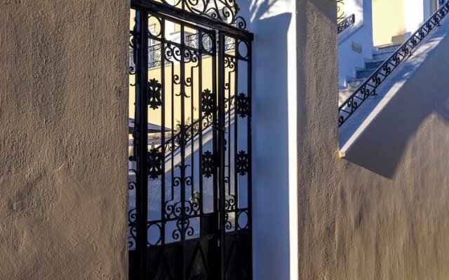 Ikio Concept Santorini