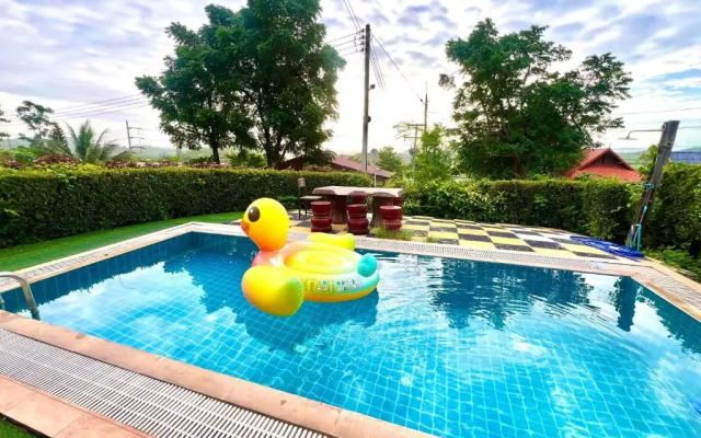 Mai Ngern Mai Thong Resort